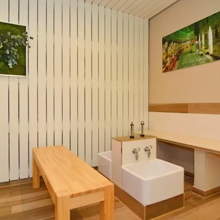 Olympia Haus 2, Whg 12 *